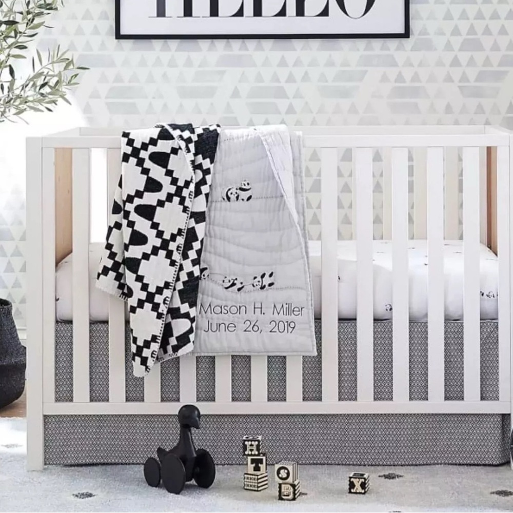 POTTERY BARN BABY GEO JACQUARD BLACK & WHITE CRIB SKIRT NWT